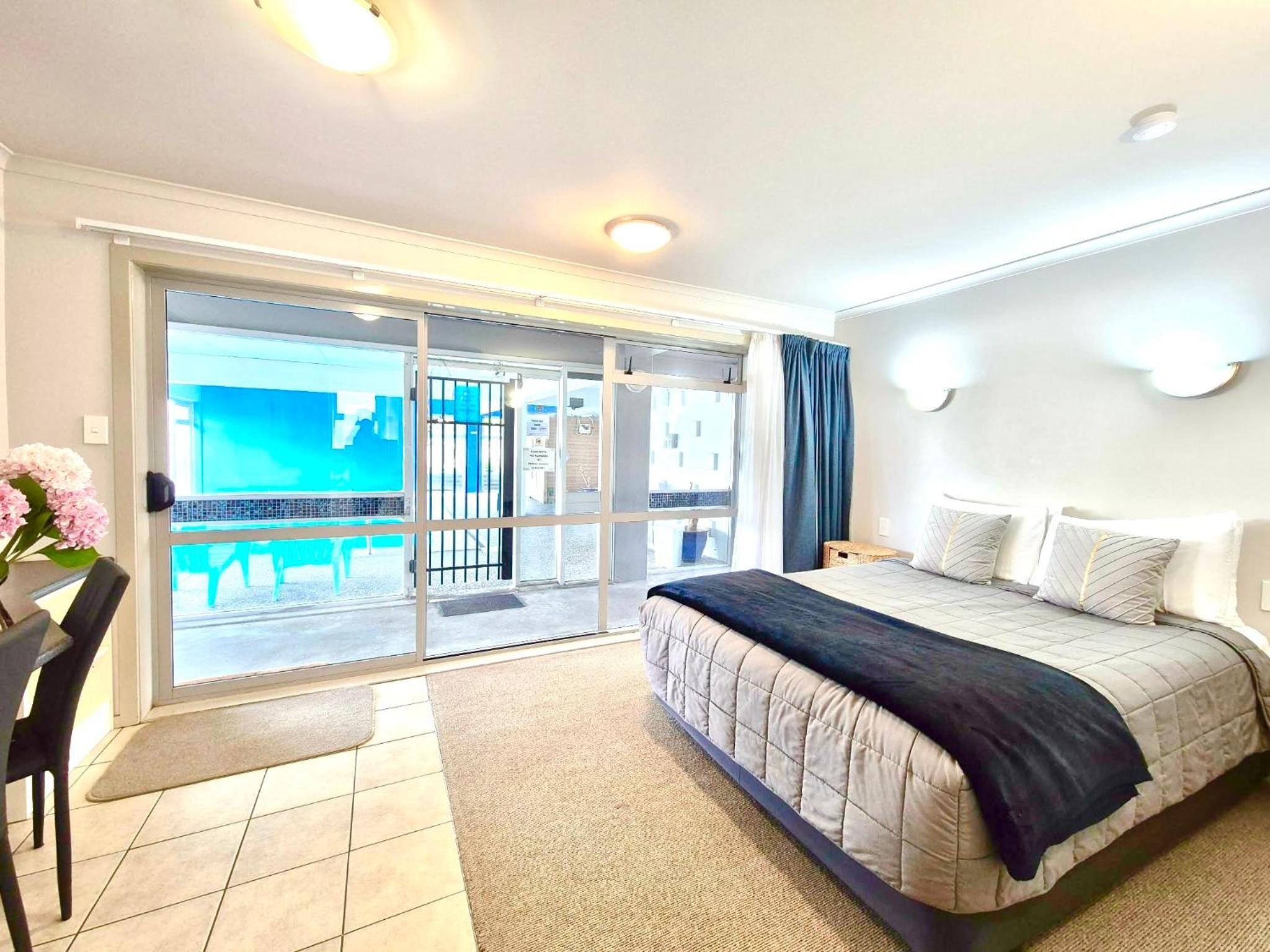 Compact, Studio, Queen Bed