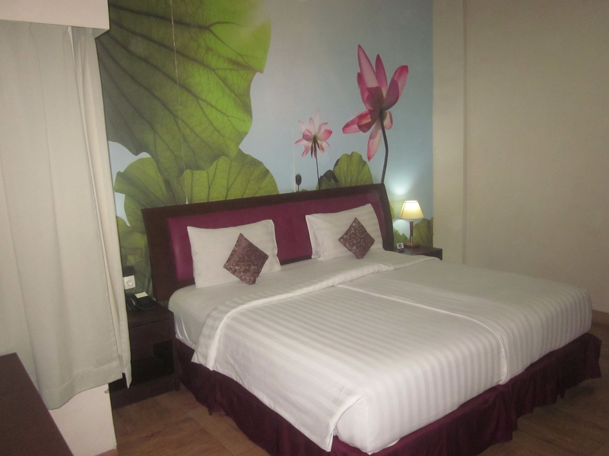 Standard Room with No Window