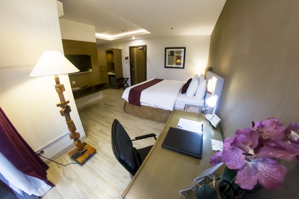 Ironwood Hotel 41/52