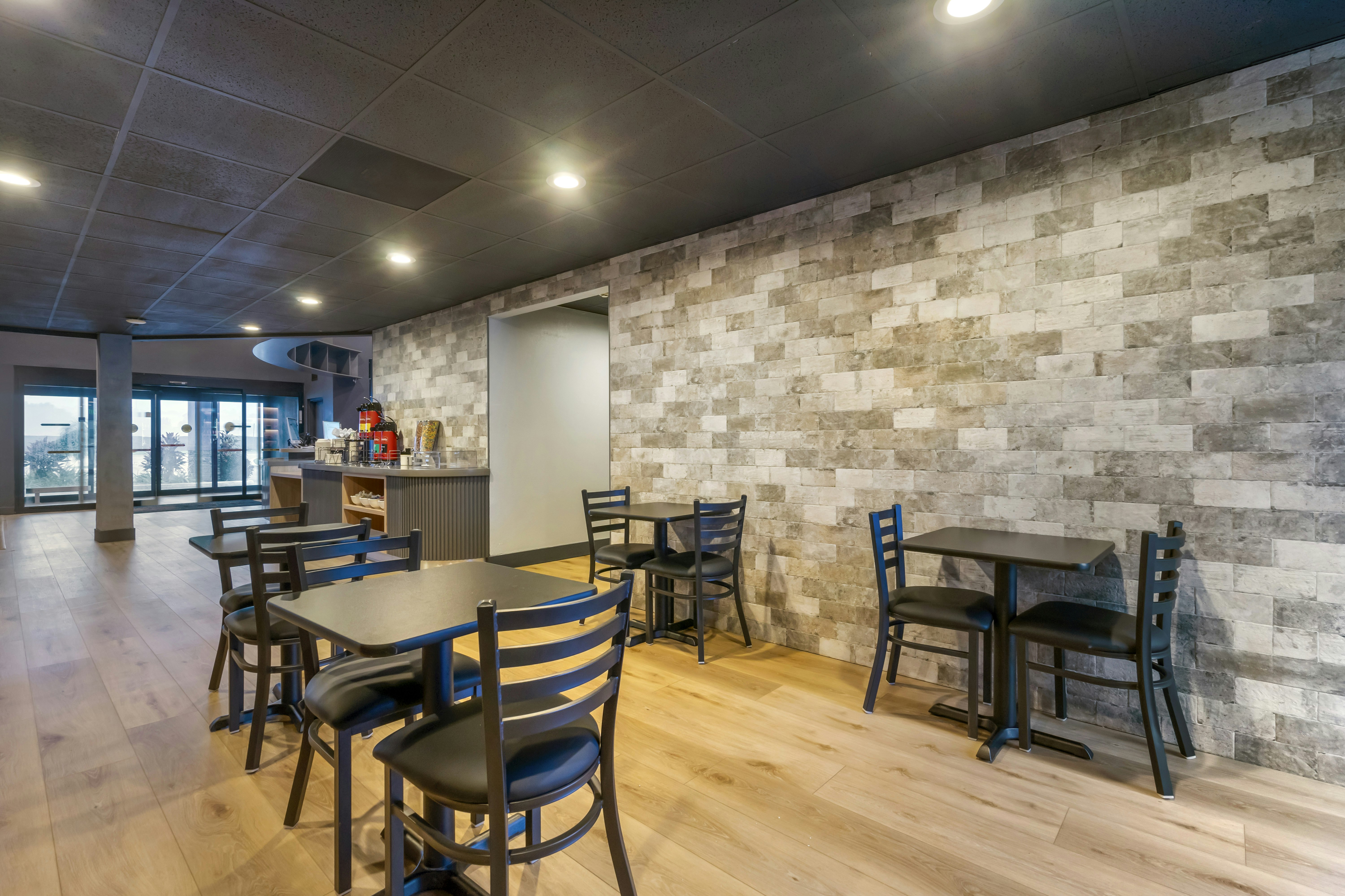 Spot X Hotel Wesley Chapel - Tampa Area 37/53