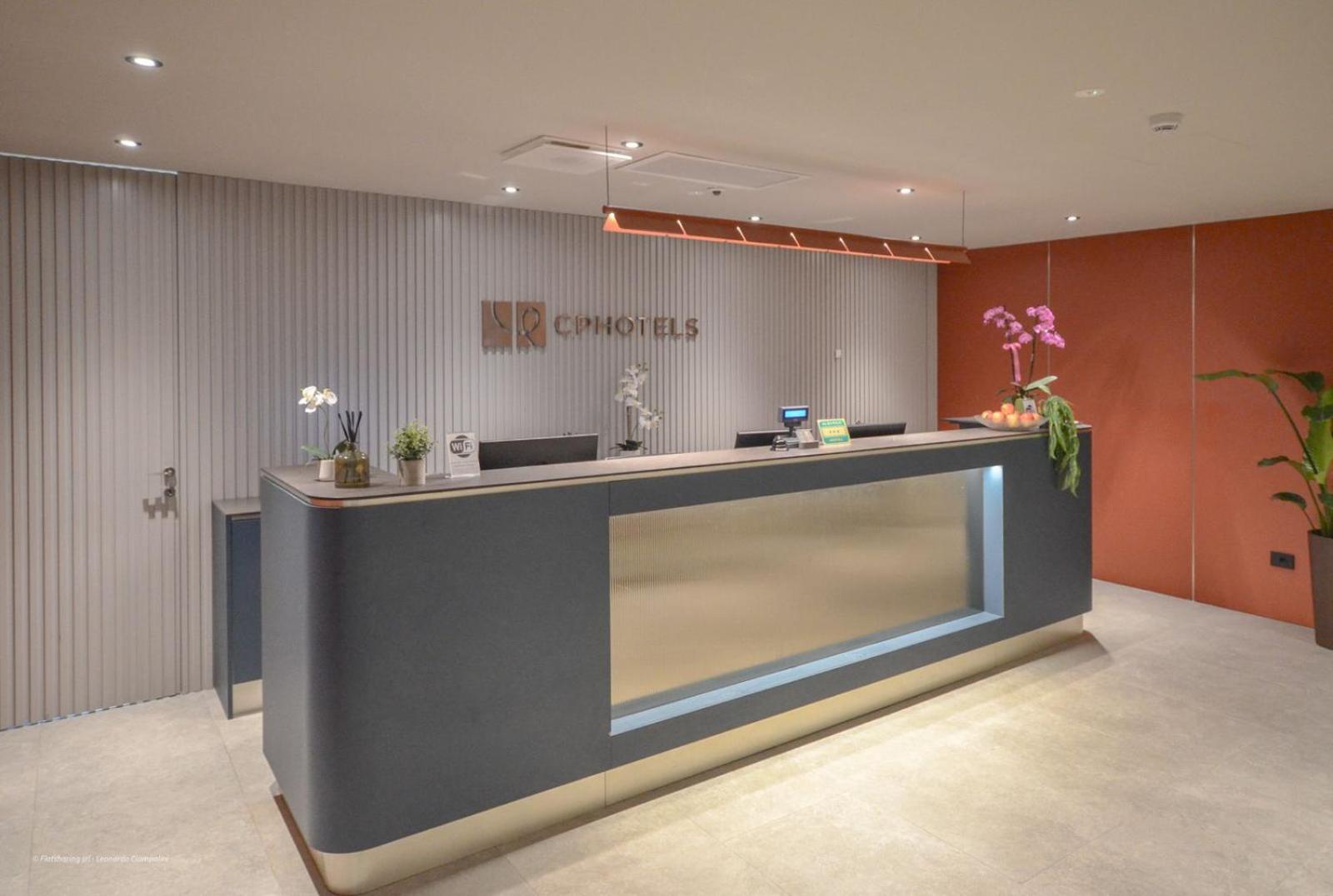 CP Hotels - Central 8/50