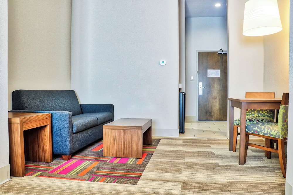 Holiday Inn Express Slidell 48/73