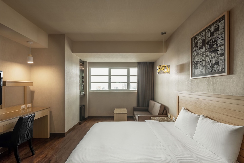 Kindness Hotel Liouhe Night Market Qixian 8/50