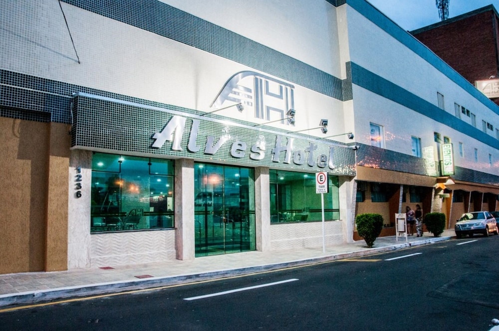 Alves Hotel 3/50