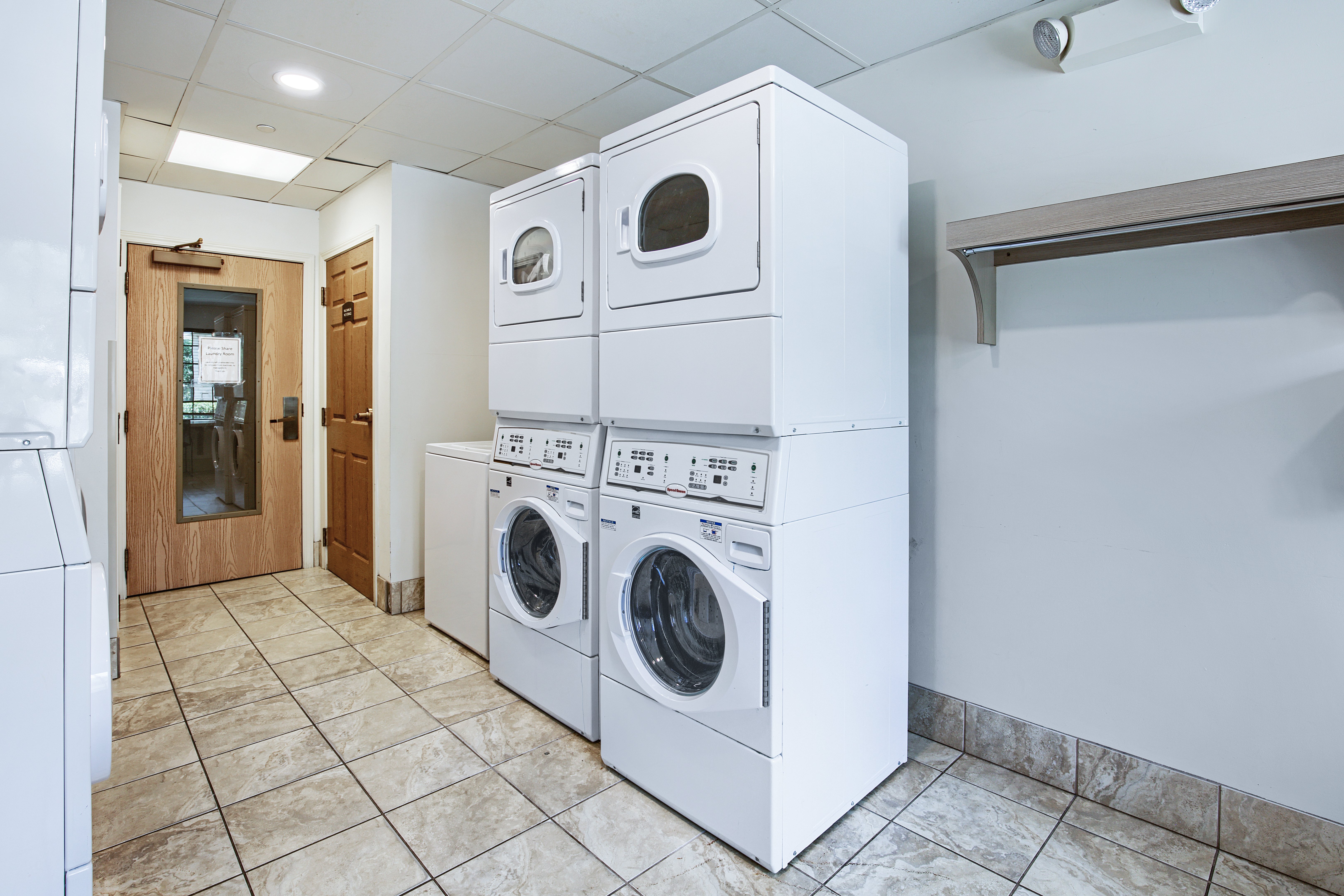 Staybridge Suites Gulf Shores 5/51