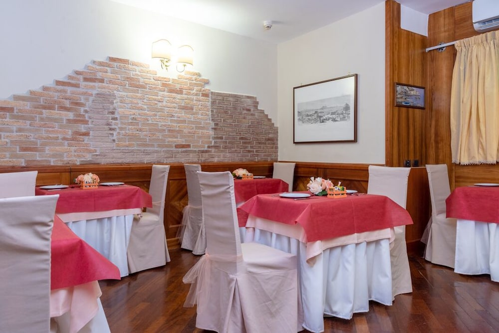 Hotel Suite Ares 17/19