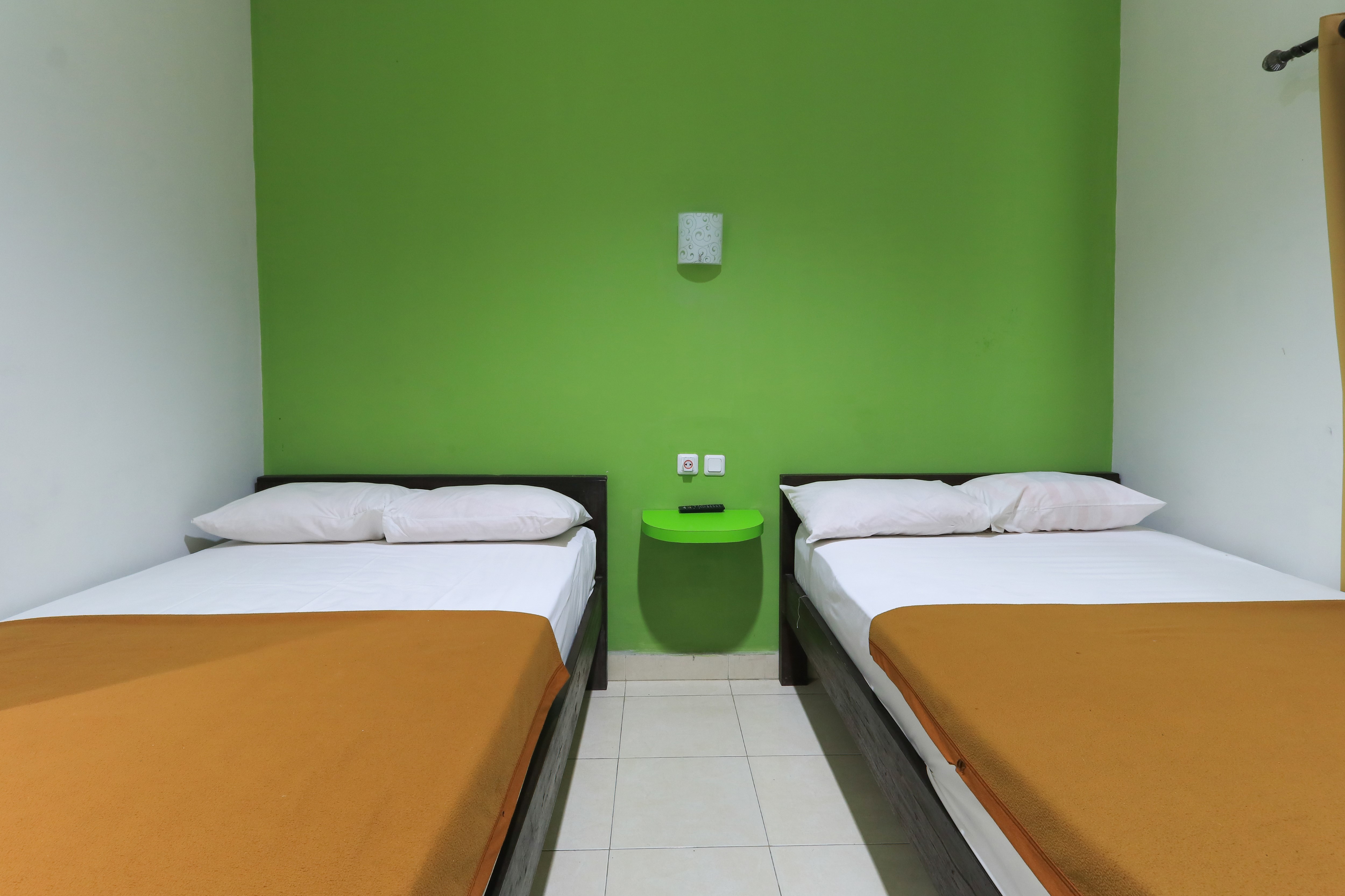Hotel Warta Putra by ZUZU 8/32