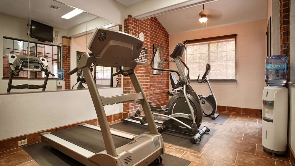 SureStay Plus Hotel By Best Western Edmond 5/10