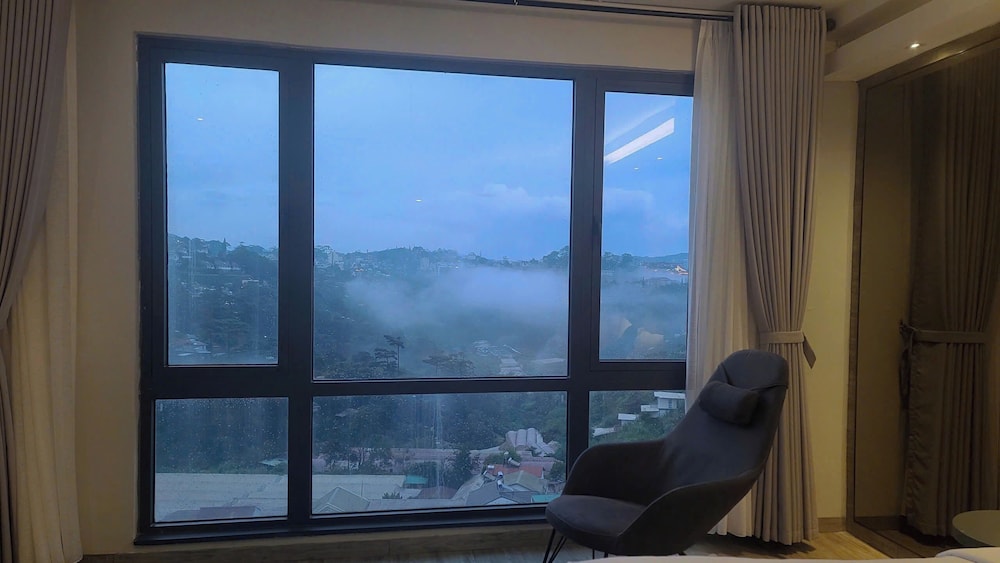 The Luxe Hotel Da Lat 36/76
