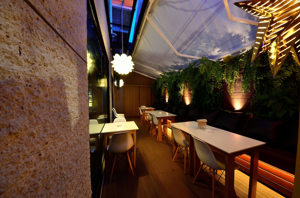 Bizotel Premier Hotel & Residence 28/41