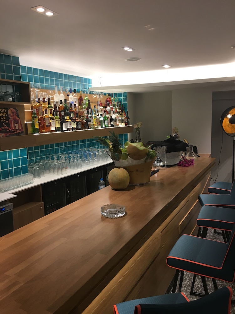 360 Degrees Pop Art Hotel 55/74