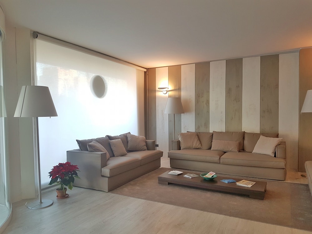 Plus Welcome Milano 34/60