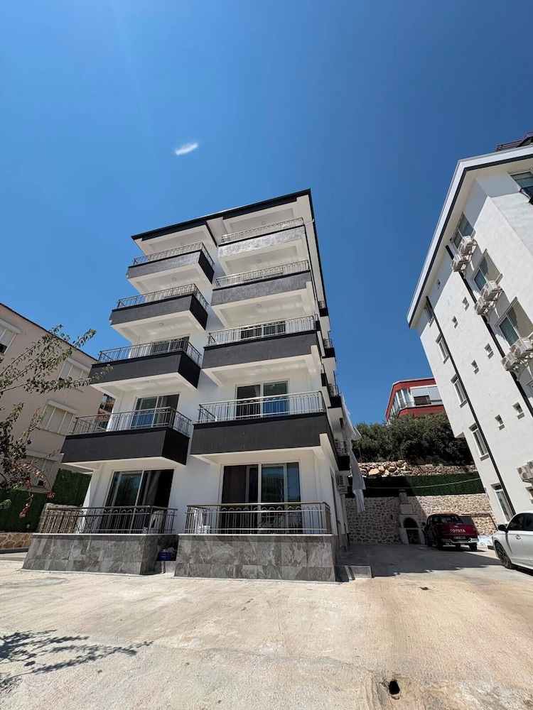 Yildiz Apart 2/47