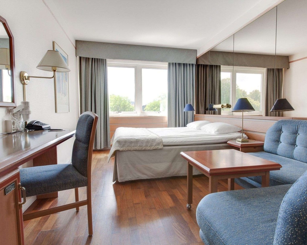 Quality Hotel Grand Boras 29/37