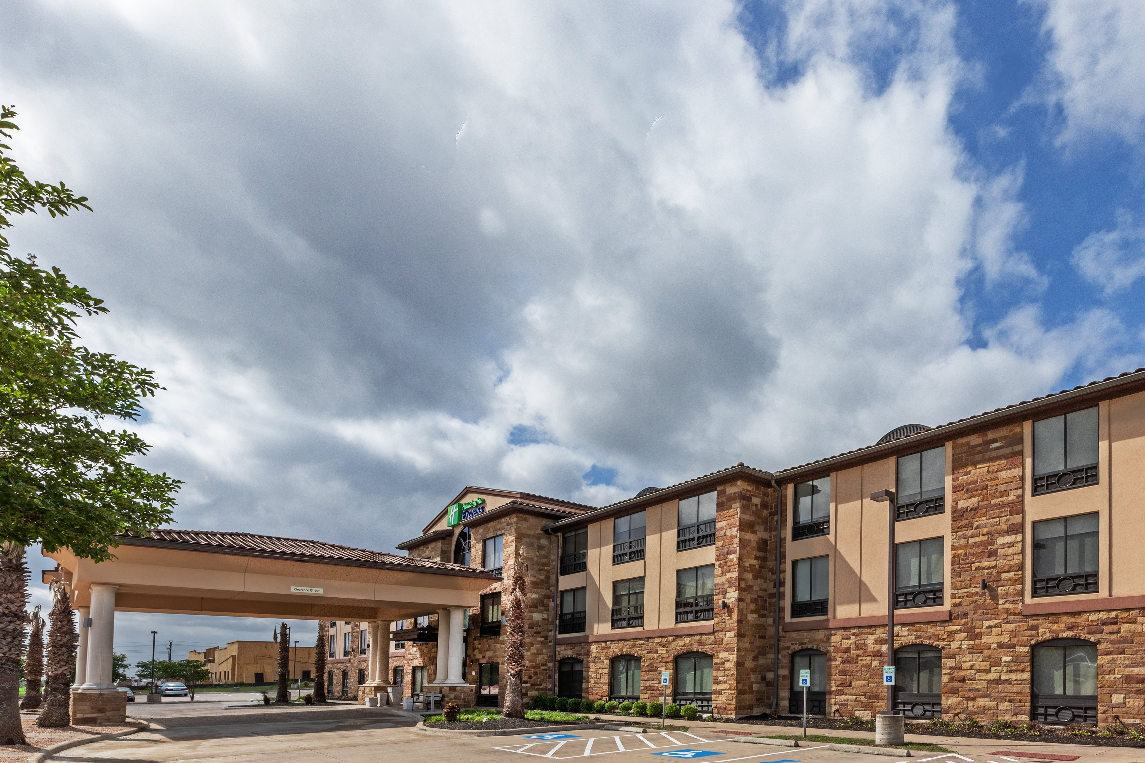 Holiday Inn Express & Suites Austin NW - Lakeway 7/50