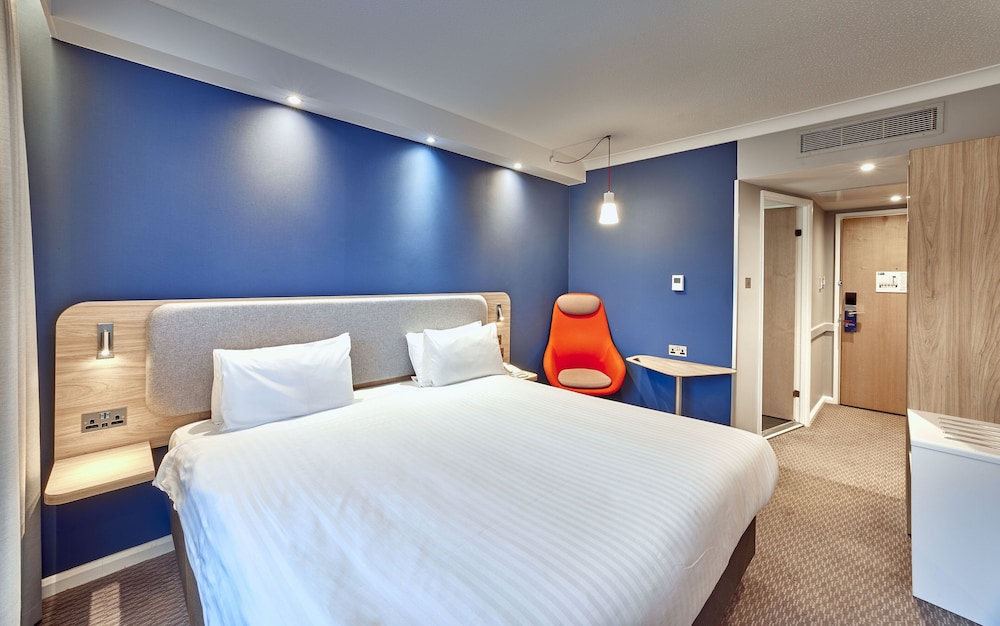 Holiday Inn Express London - Stratford by IHG 16/76