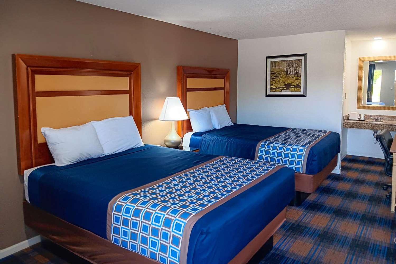 Upgrade, 2 Queen Beds, Accessible