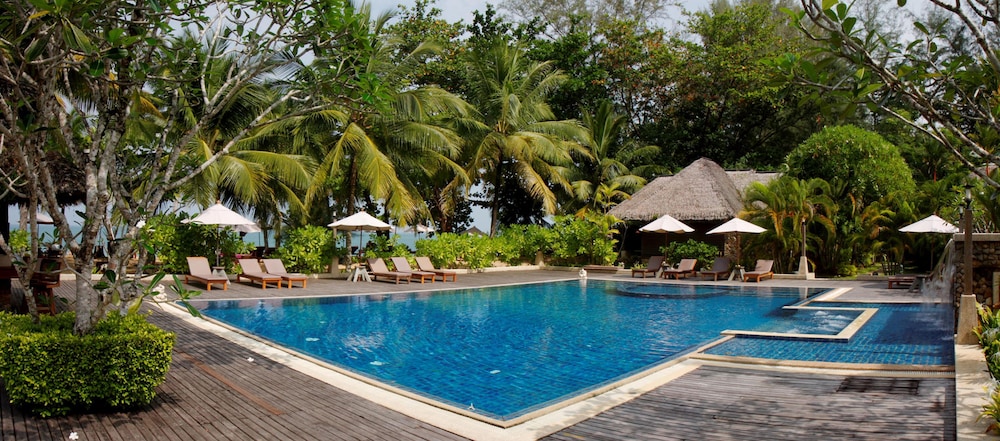 Khaolak Paradise Resort 5/61
