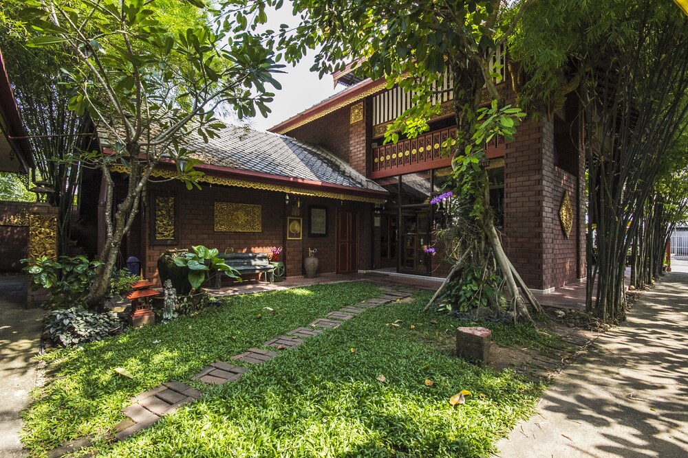 Irawadee Resort 1/51
