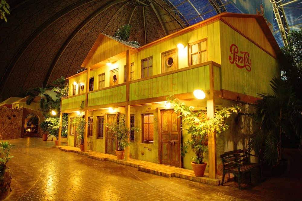 Tropical Islands Resort 2/80