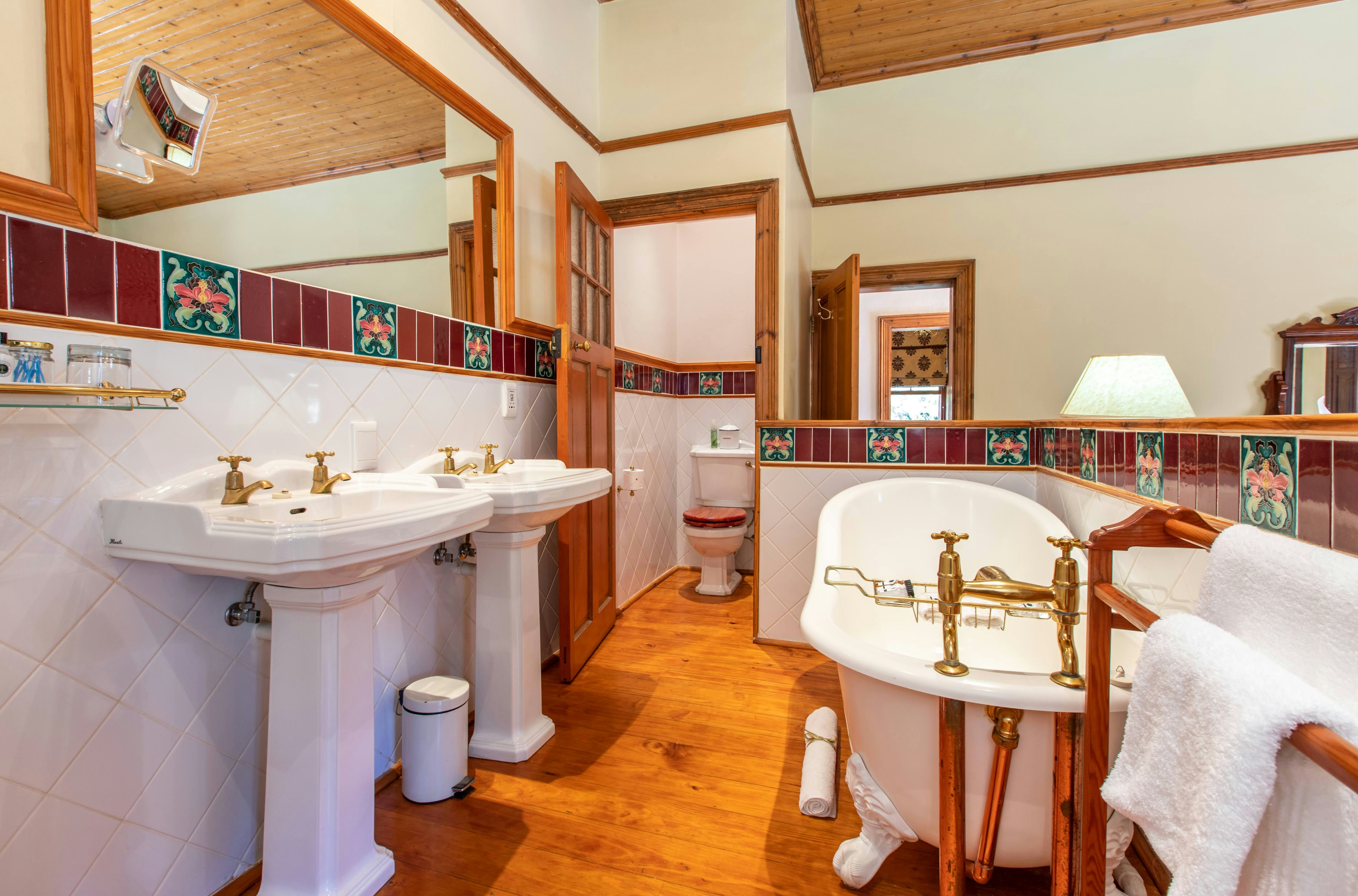 Evergreen Manor And Spa 35/42