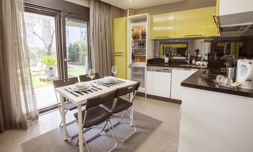 Bmk Suites And Apartments 32/50