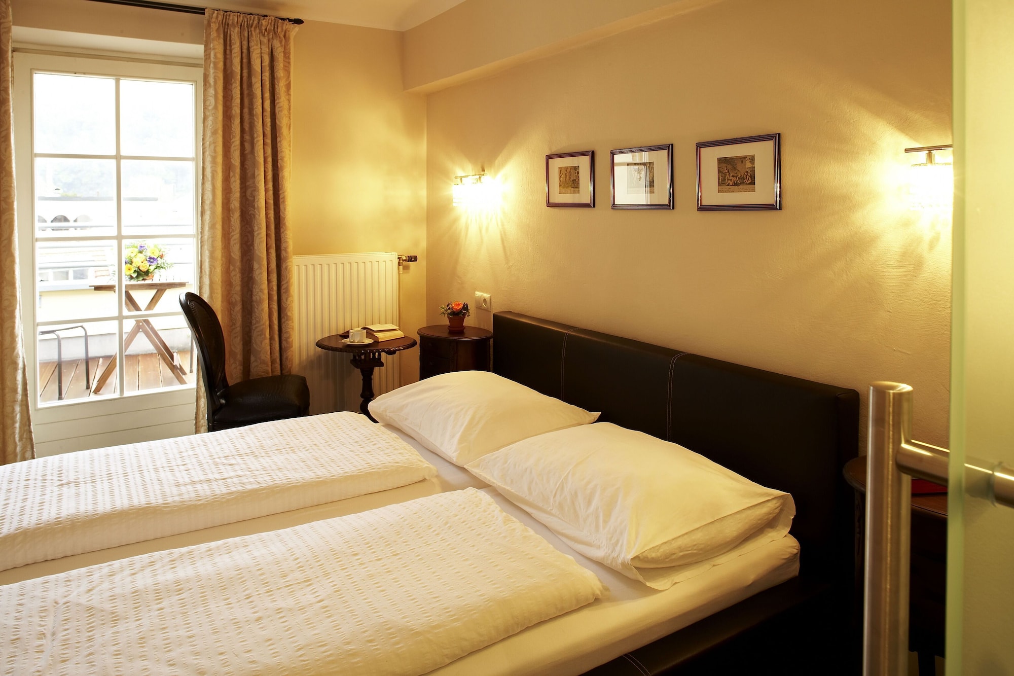 BUDGET, DOUBLE BED, SMALL
