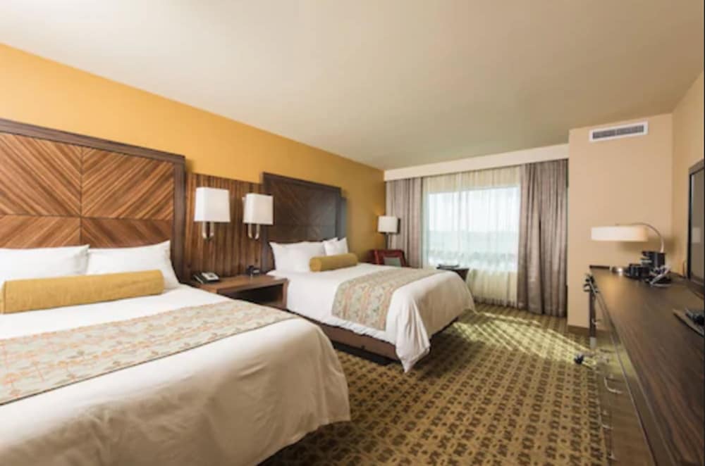 Apache Casino Hotel 12/70