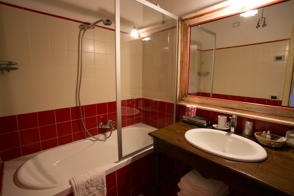 Charme Hotel Henrys House 68/74