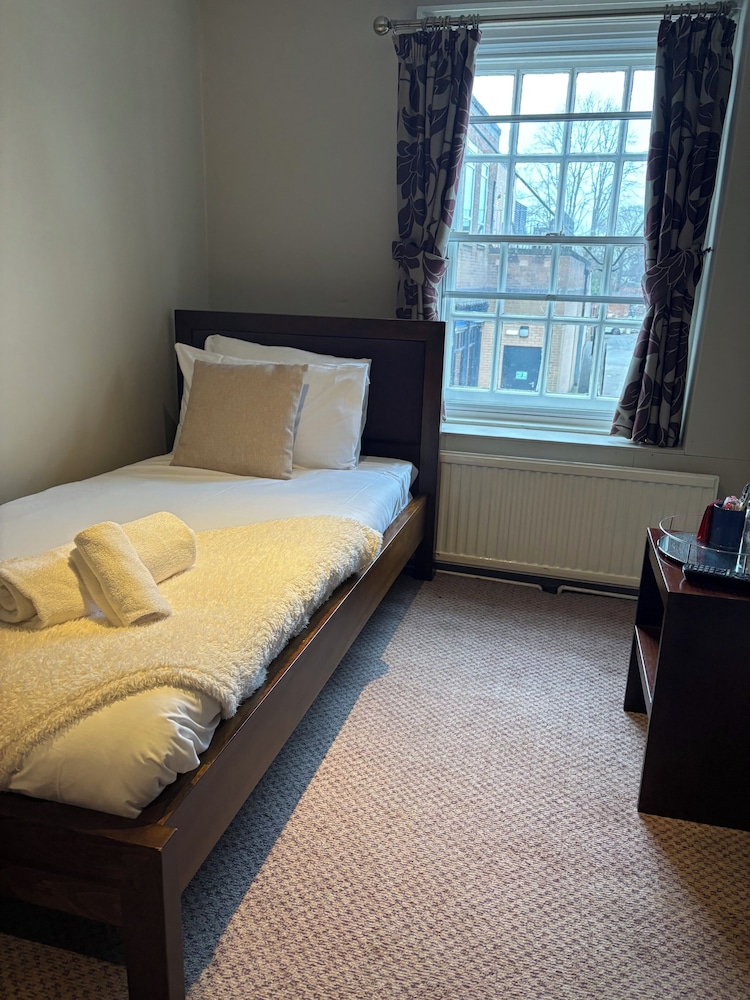 Gillygate Guest House 7/50