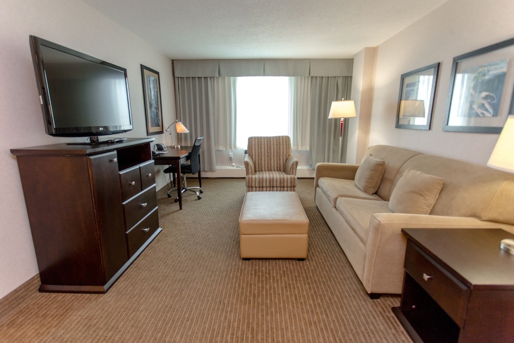 Campus Tower Suite Hotel 36/67