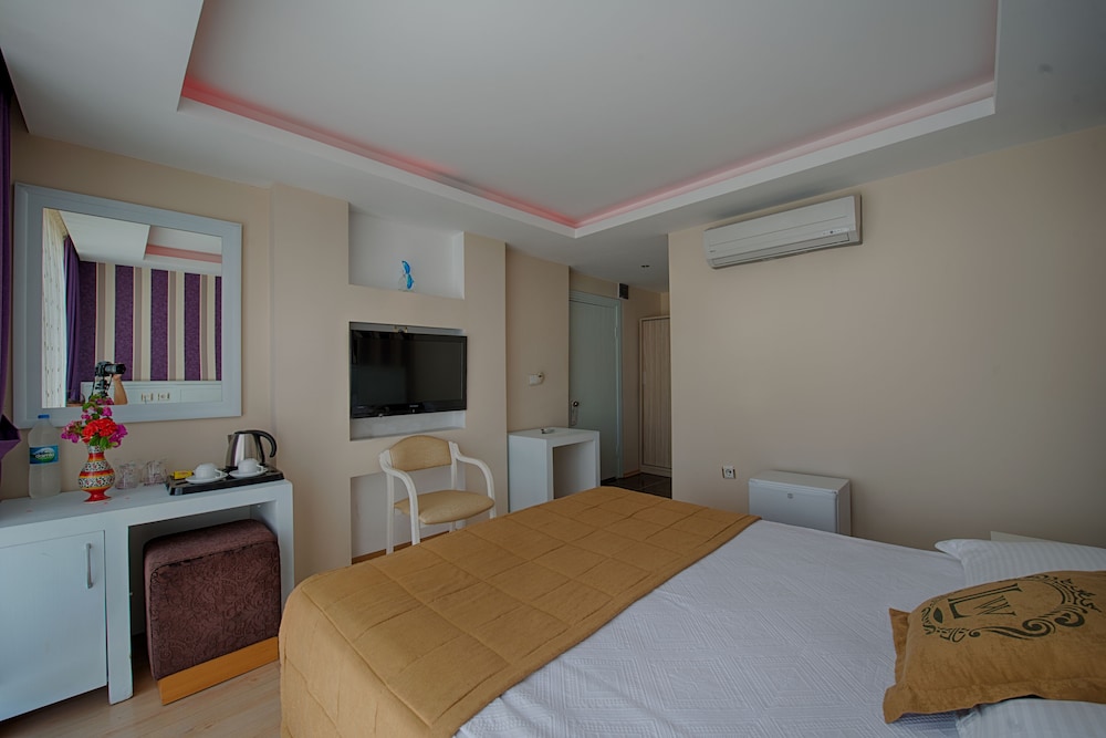 Lara World Hotel 6/34