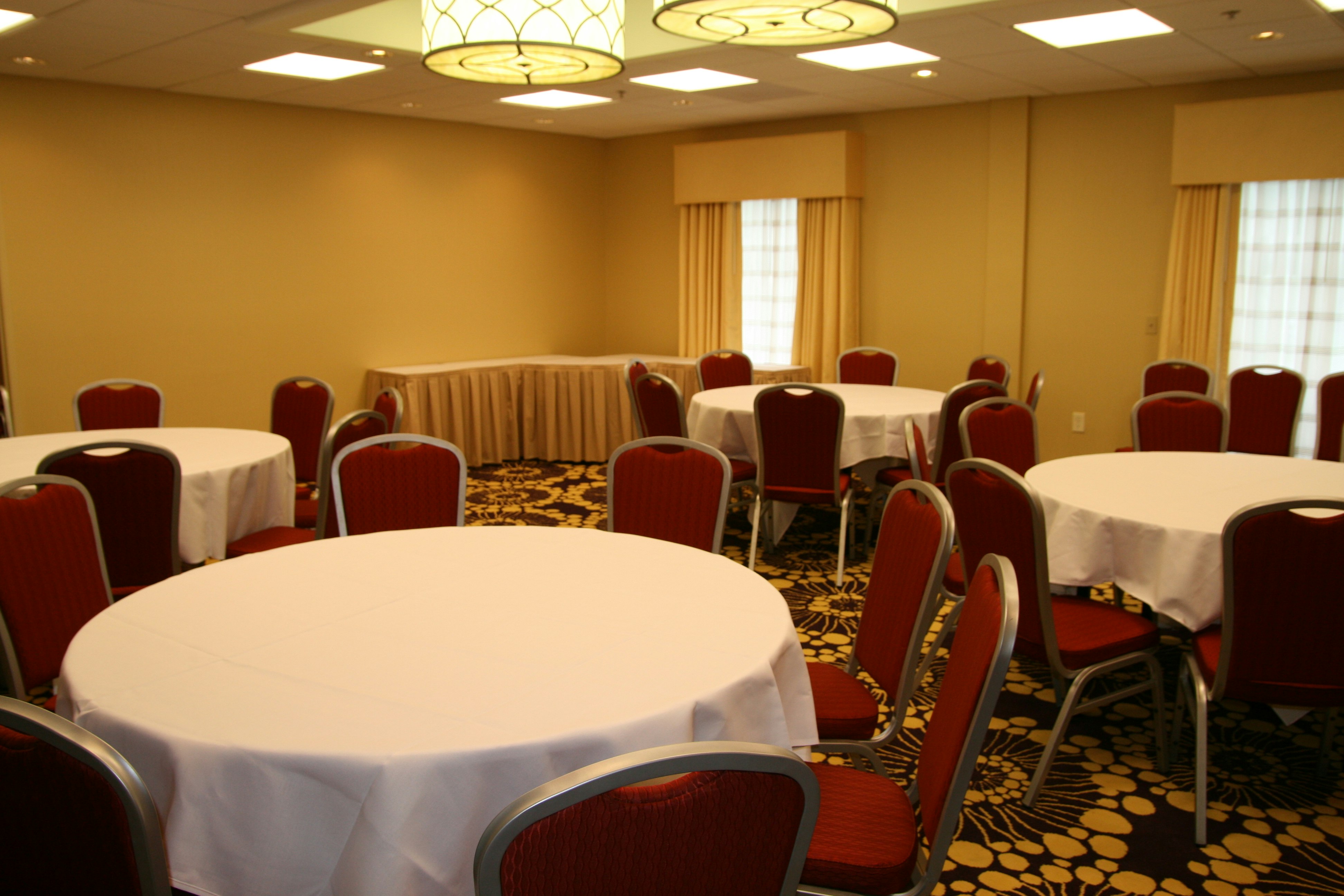 Hampton Inn Richmond Airport 40/58