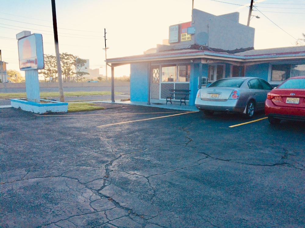 Sunset Inn 40/55