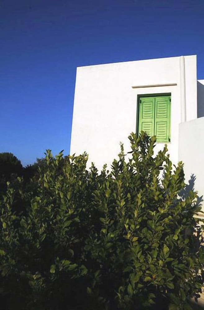 Smaragdi Hotel 4/56