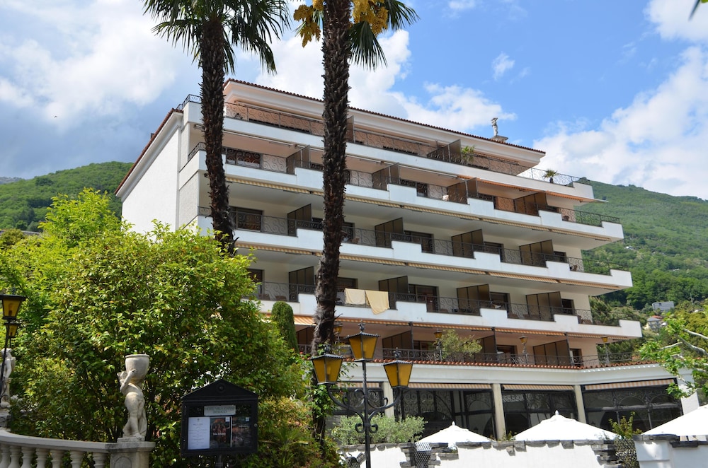 Sunstar Hotel Brissago 1/50
