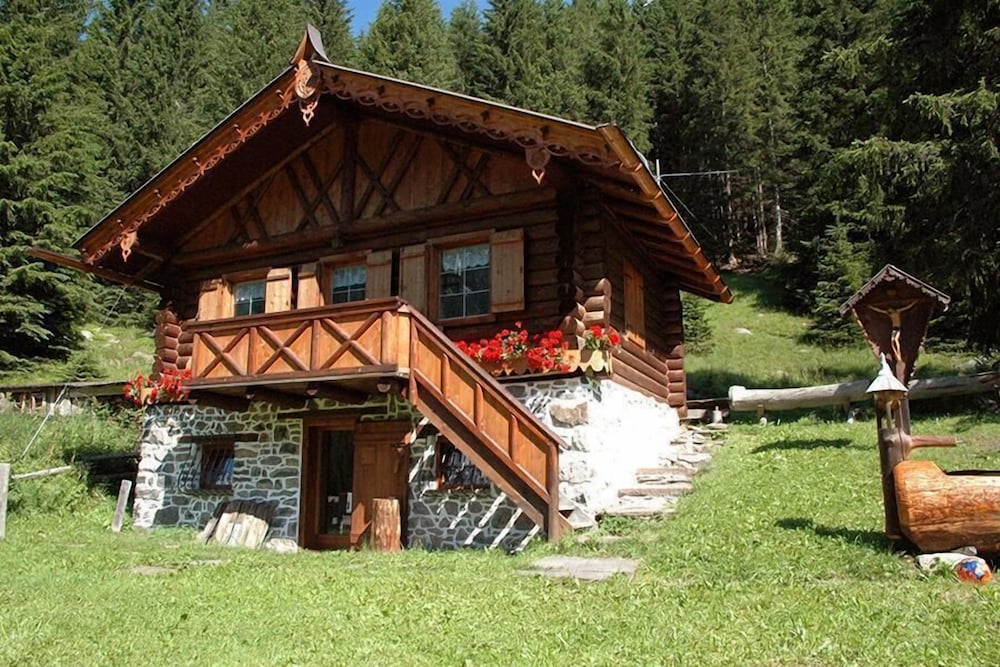Hotel La Soldanella 30/32