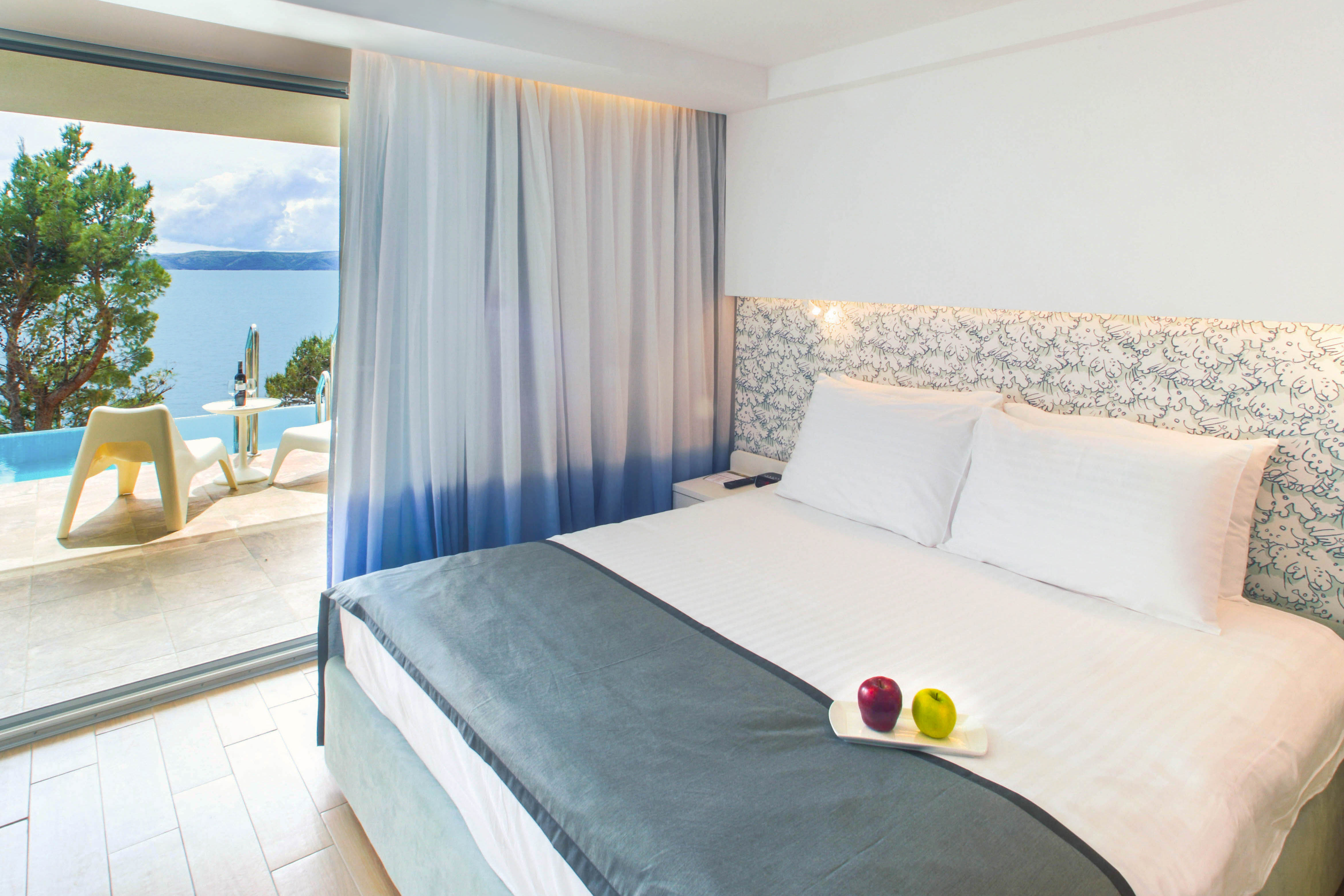 Swim Up, Standard, Double Bed, Sea View