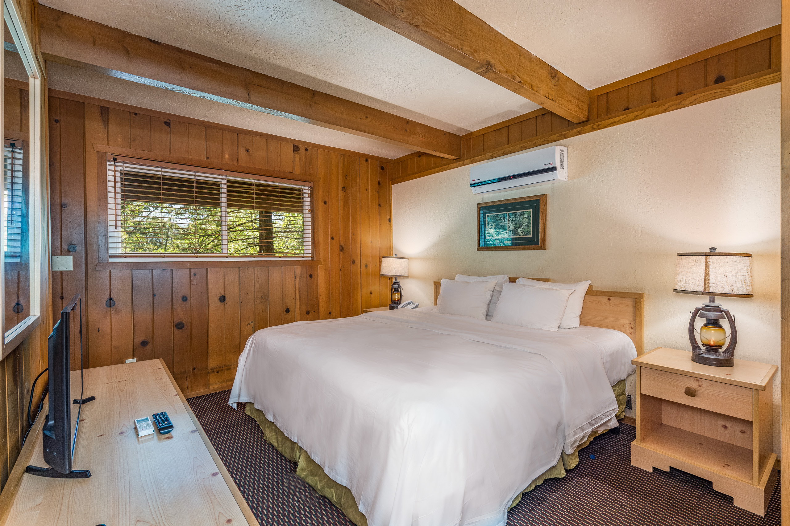 1 King Chalet