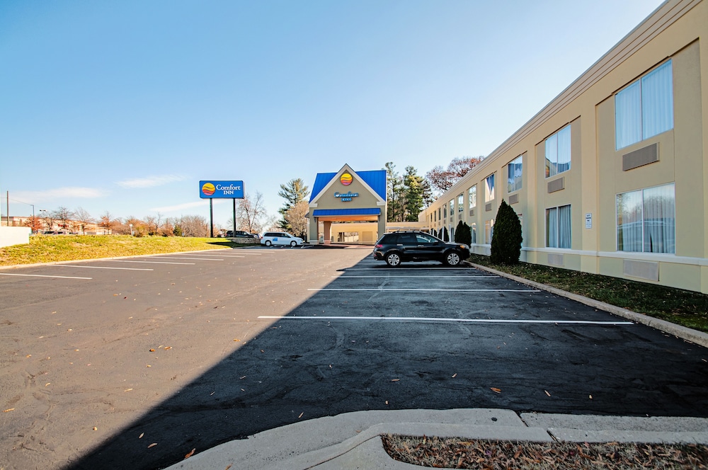 Comfort Inn Falls Church - Tysons Corner 2/35
