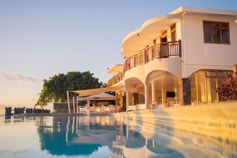 Gold Beach Resort 32/35