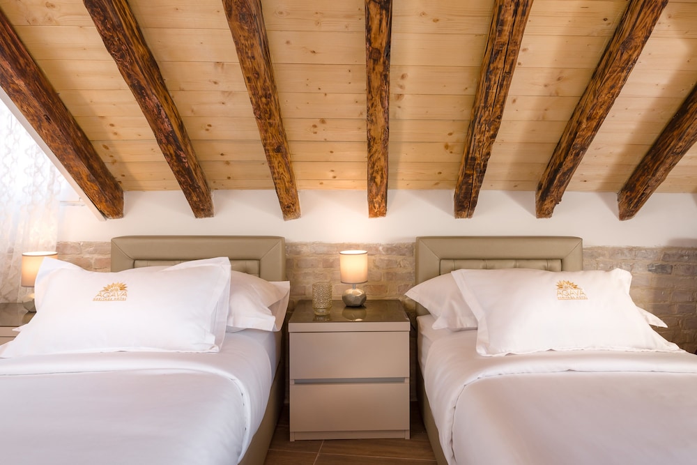 Luxury Rooms Agava 13/38