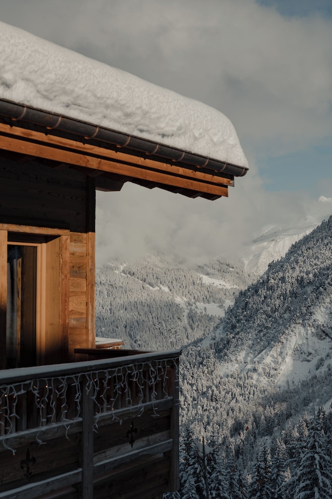Ultima Courchevel Belvedere 5/50