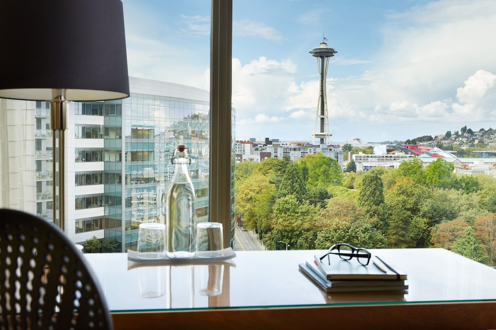 1 Hotel Seattle 31/84