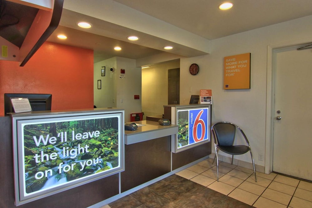 Motel6 Woodland, CA - Sacramento Airport 10/38