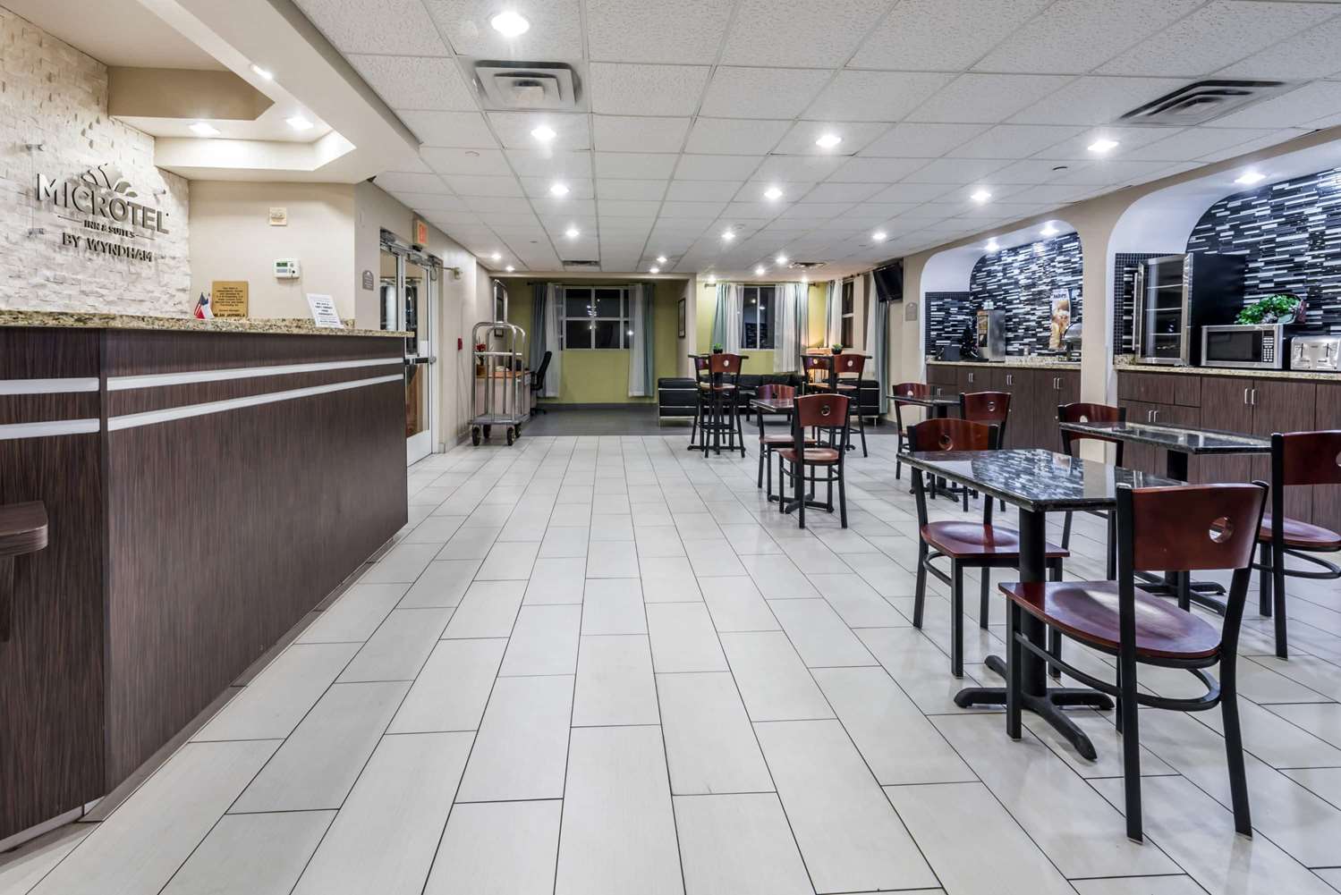 Quality Inn & Suites Fort Worth North - Haltom City 10/14