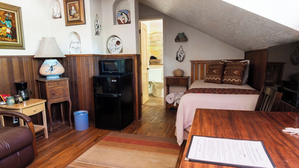 Red Horse Vineyard Bed & Breakfast 45/66