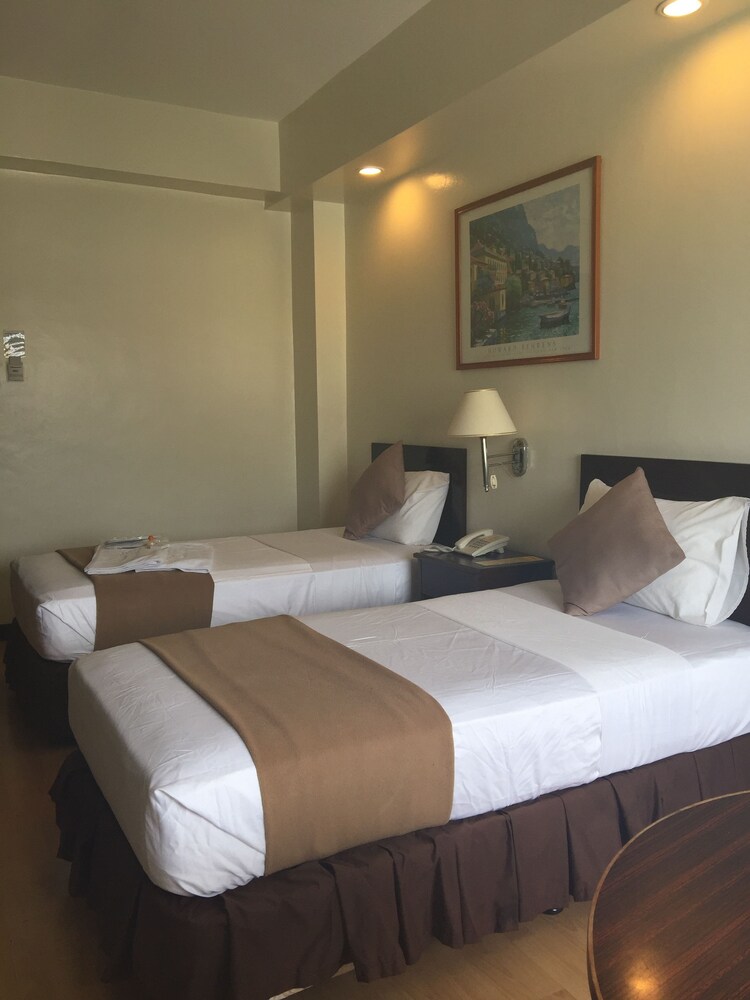 Robbinsdale Residences 19/36