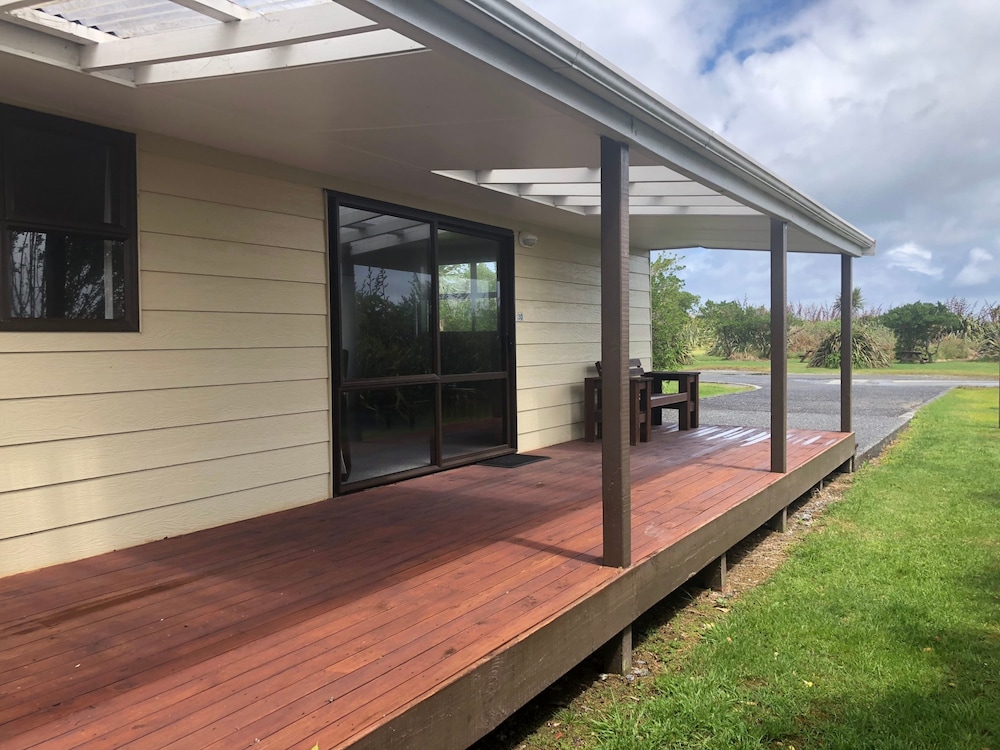 Greymouth Seaside Top 10 Holiday Park 6/71