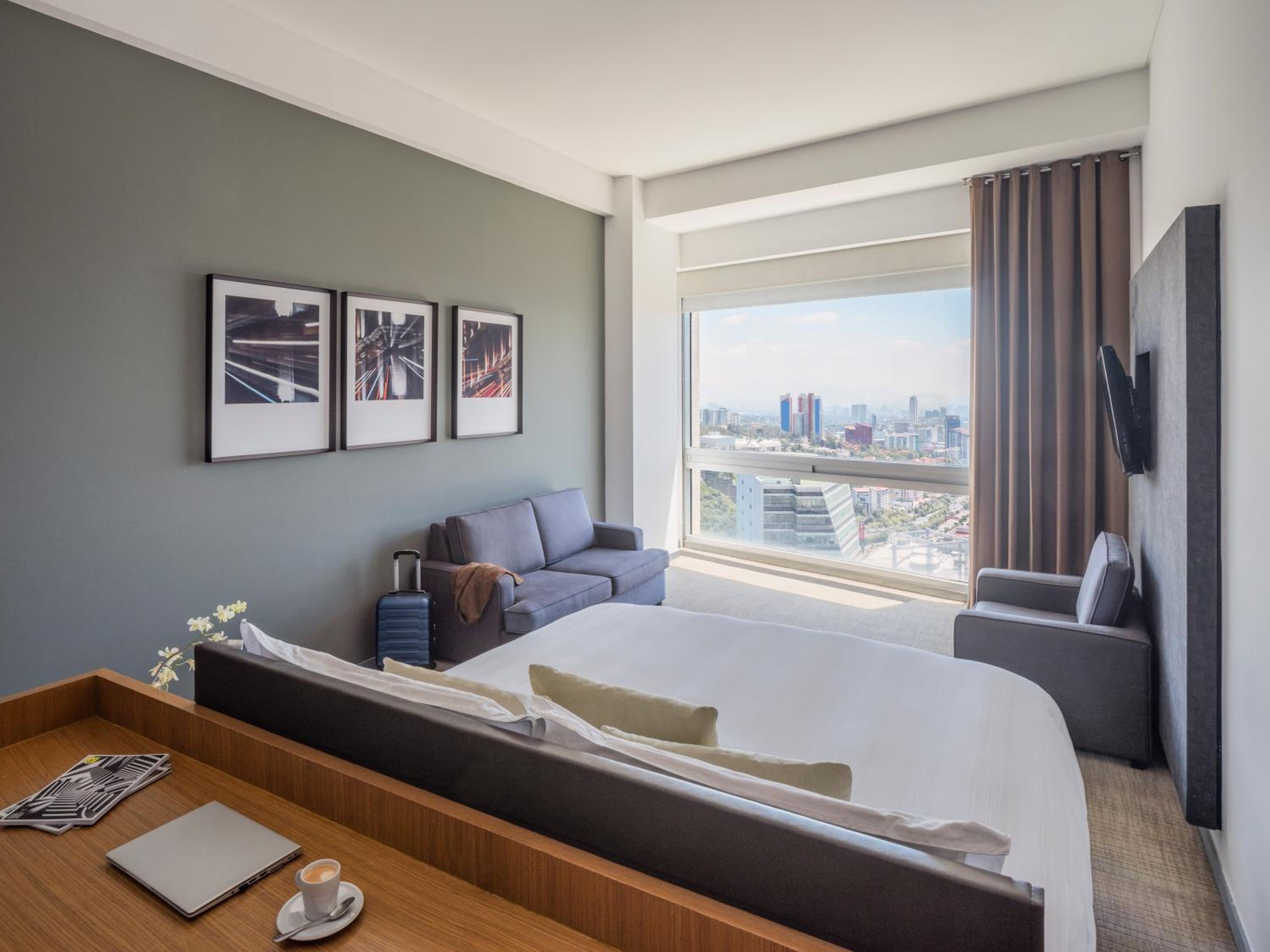 غرفة كلاسيكية بسرير كينج بإطلالة، The Paragon Hotel Mexico City Santa Fe by Accor 4/7